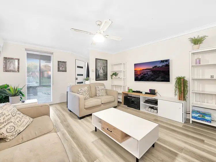 Second view of Homely house listing, 7 Maureen Close, Cranbourne West VIC 3977