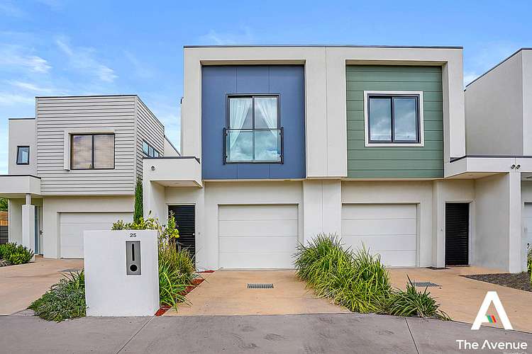 Main view of Homely townhouse listing, 25 Hardy Loop, Keysborough VIC 3173