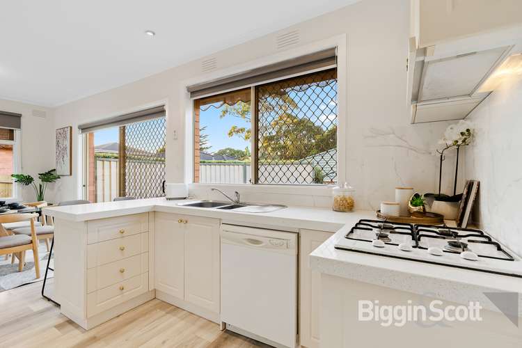 Sixth view of Homely unit listing, 1/11 Cambridge Drive, Glen Waverley VIC 3150