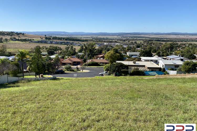 6 Valley View Place, Parkes NSW 2870