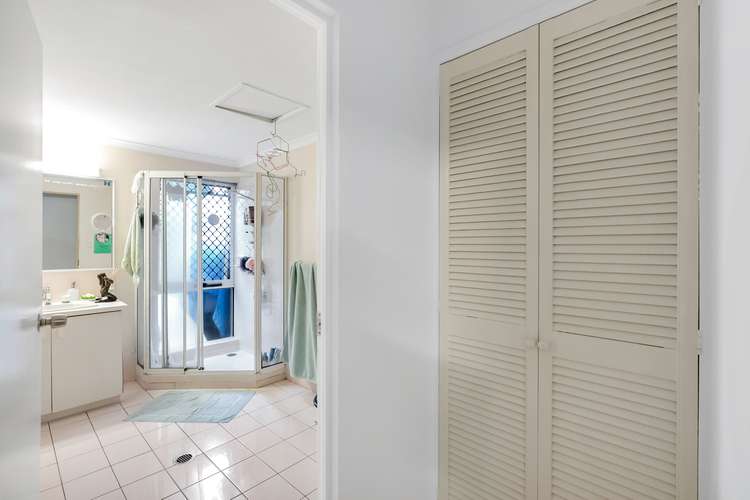 Fifth view of Homely unit listing, 2/18-20 Rose Street, Westcourt QLD 4870