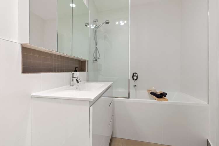 Sixth view of Homely apartment listing, 303A/1142 Nepean Highway, Highett VIC 3190