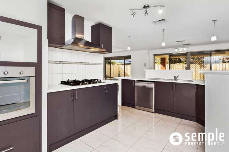 Second view of Homely house listing, 5 Tongaroo Boulevard, Success WA 6164