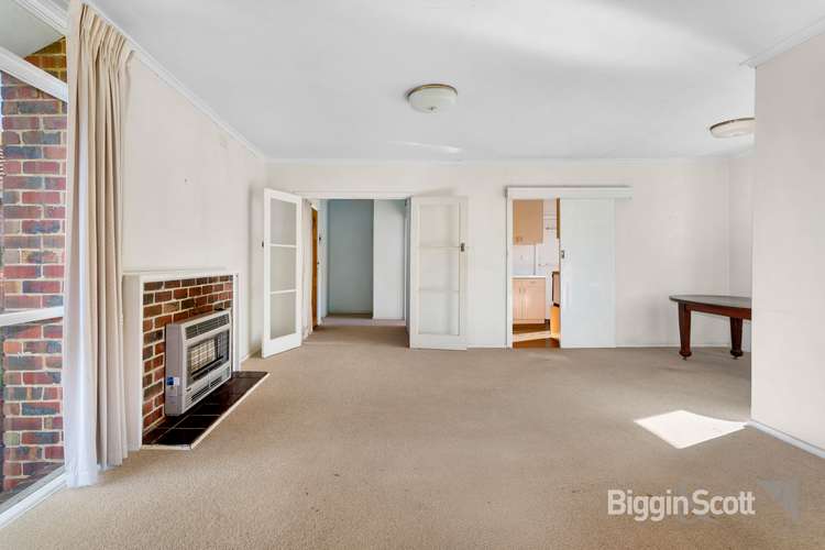 Third view of Homely house listing, 1 Coomleigh Avenue, Glen Waverley VIC 3150