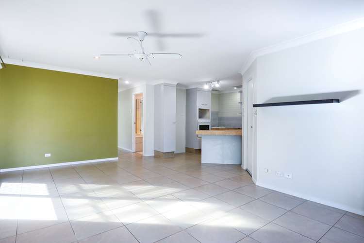 Fifth view of Homely semiDetached listing, 1/3 Jessica Court, Arundel QLD 4214