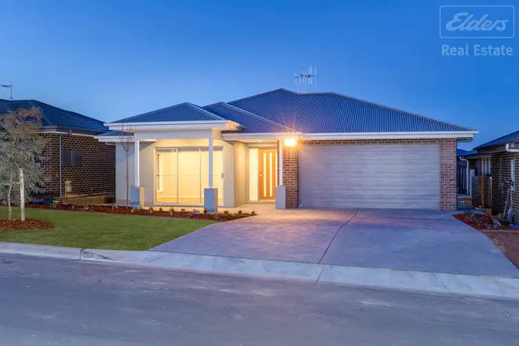 7 Wingrave Street, Googong NSW 2620