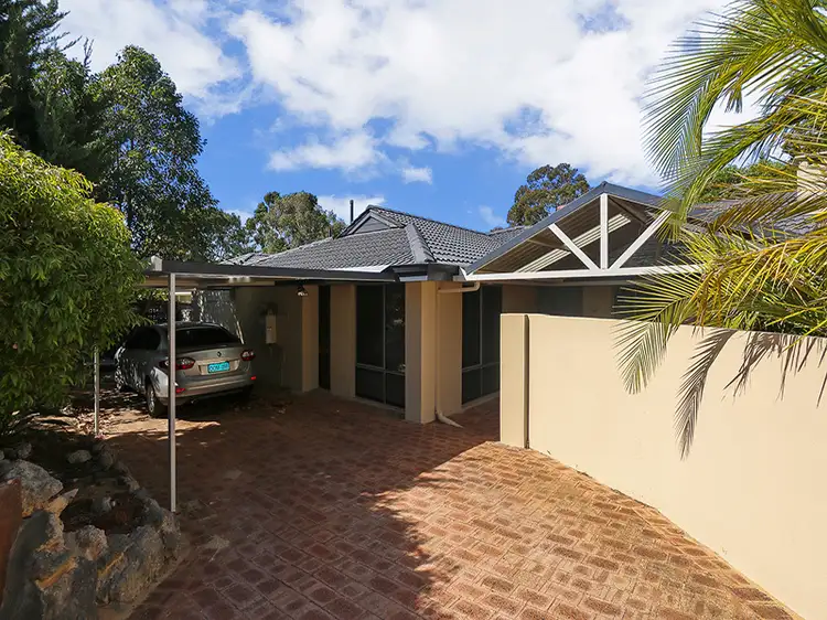 Second view of Homely house listing, 27 BARRADINE WAY, Craigie WA 6025