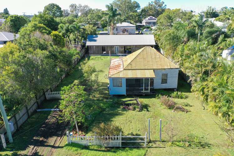 4 Thompson Street, Silkstone QLD 4304