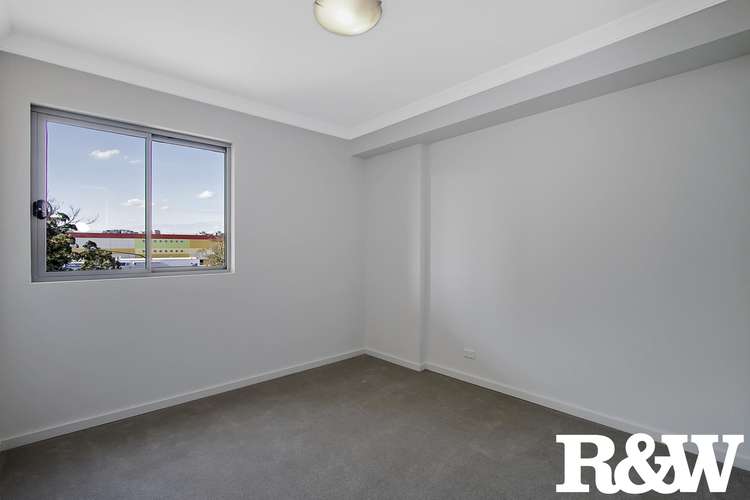 Sixth view of Homely unit listing, 25/3-17 Queen Street, Campbelltown NSW 2560