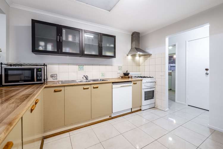 Fourth view of Homely unit listing, 140 Endeavour Drive, Cranbourne North VIC 3977