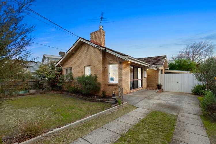 Main view of Homely house listing, 5 Wembley Avenue, Cheltenham VIC 3192