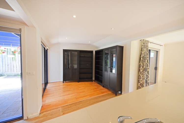 Fifth view of Homely house listing, 3 Rossdale Court, Glen Waverley VIC 3150