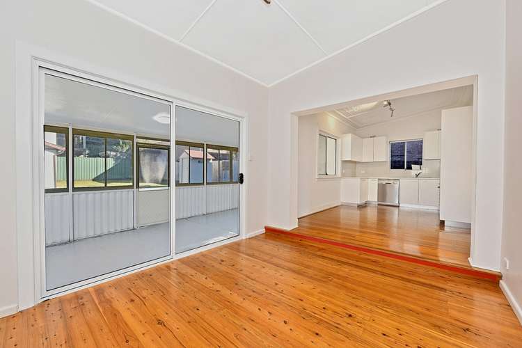 Second view of Homely house listing, 18 ELPHINSTONE STREET, Cabarita NSW 2137