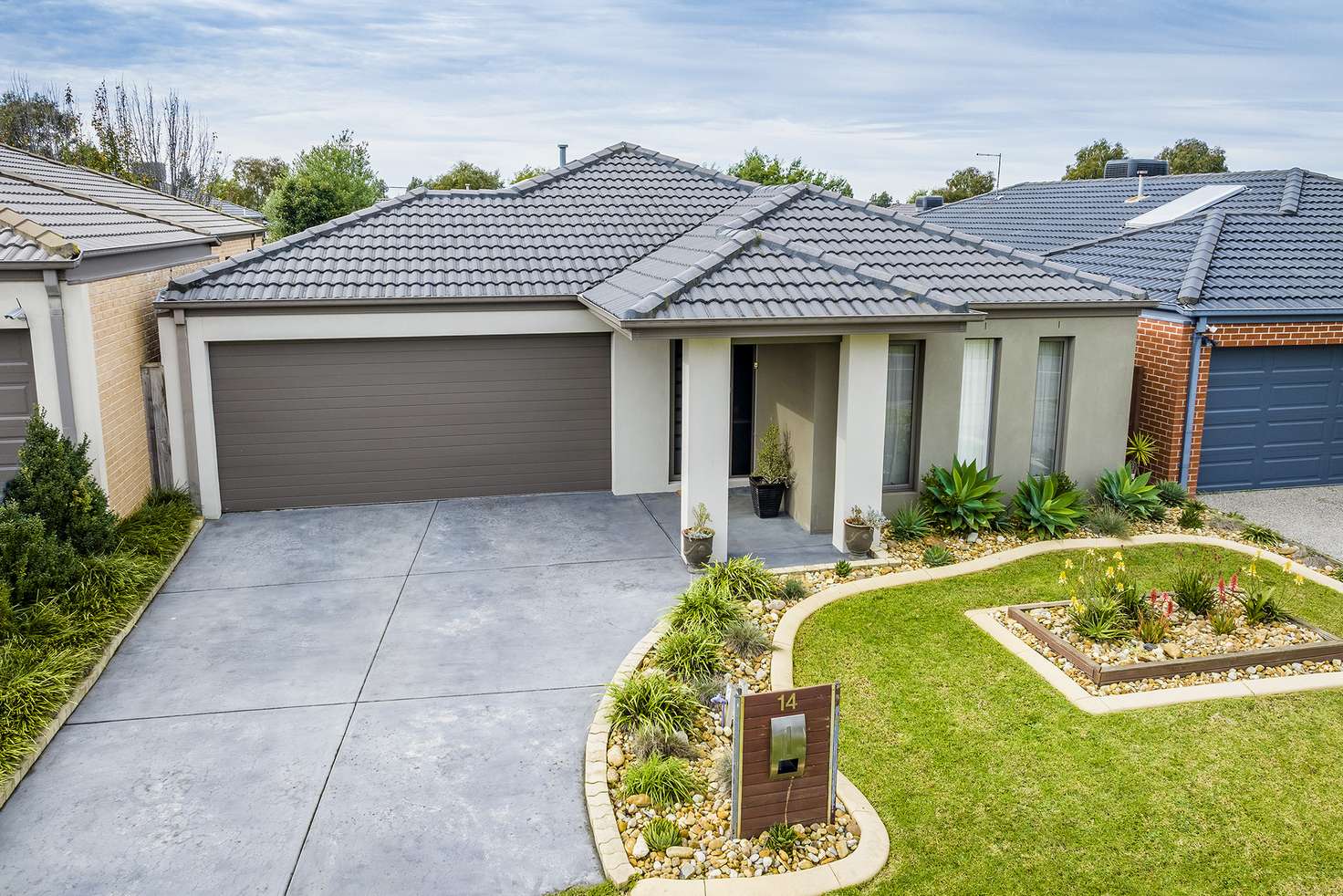 Main view of Homely house listing, 14 Fieldstone Crescent, Cranbourne North VIC 3977