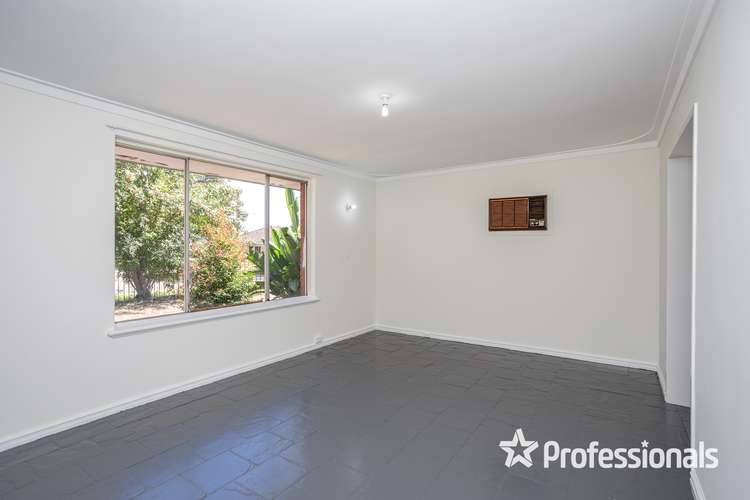 Fourth view of Homely house listing, 2 Jannali Way, Armadale WA 6112