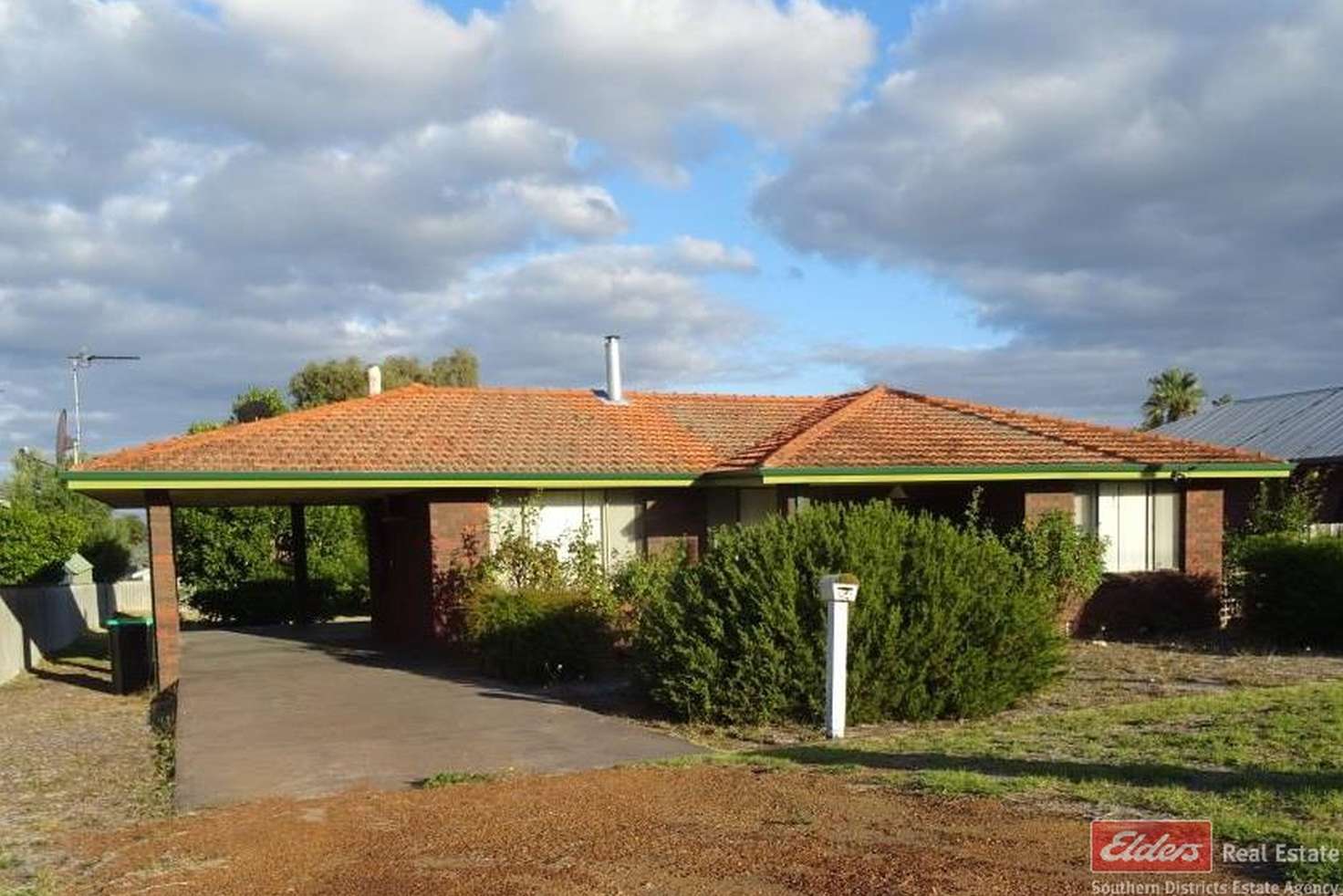Main view of Homely house listing, 54 SWANSTONE STREET, Collie WA 6225