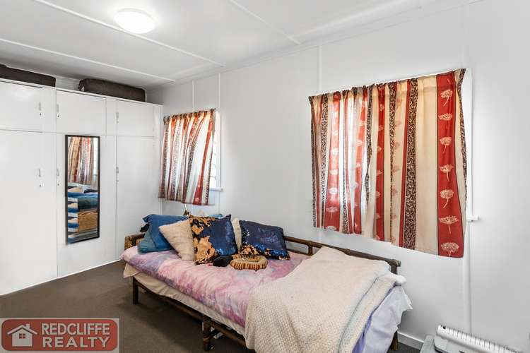Fifth view of Homely flat listing, 2/40 Queen Street, Scarborough QLD 4020