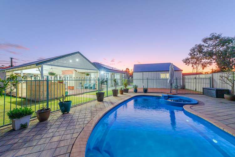 16 Canning River Gardens, Wilson WA 6107