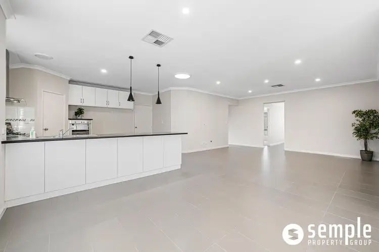 Fourth view of Homely house listing, 7 Balboa Loop, Aubin Grove WA 6164