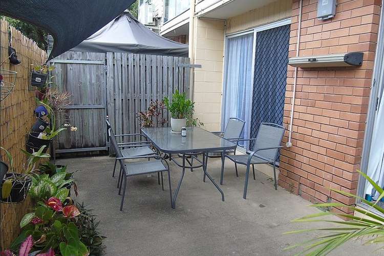 Main view of Homely unit listing, 2/12 East Gordon Street, Mackay QLD 4740