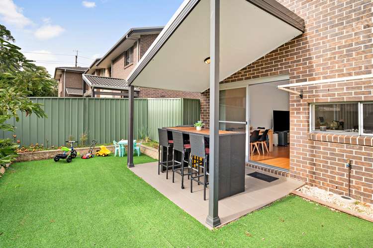 4/17 Old Berowra Road, Hornsby NSW 2077