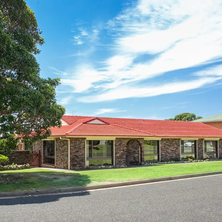 1 Chaucer Place