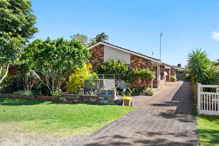 Main view of Homely villa listing, 2/49 Palm Street, Ettalong Beach NSW 2257