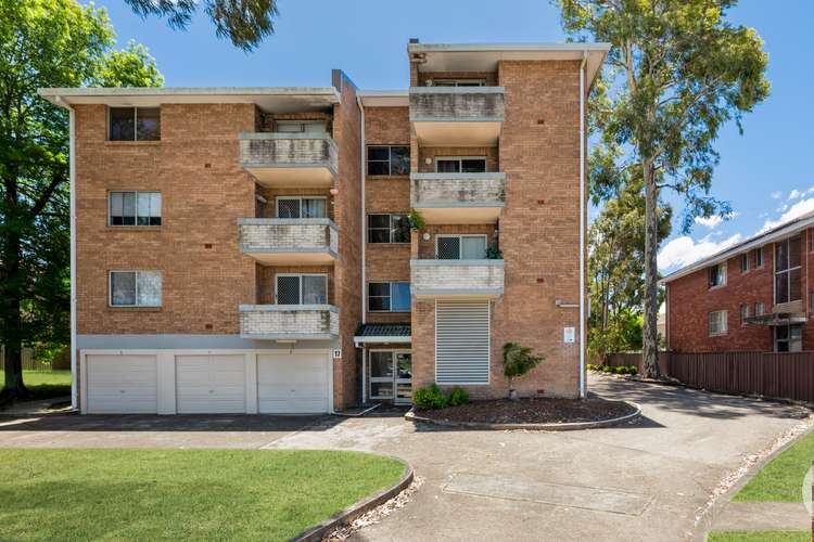 18/17-19 Santley Crescent, Kingswood NSW 2747