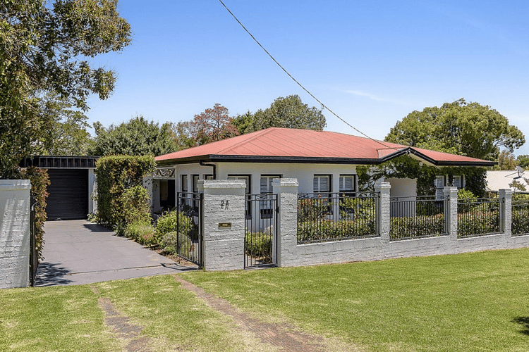 2A Burns Street, East Toowoomba QLD 4350