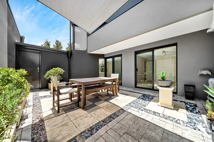1 Russell Avenue