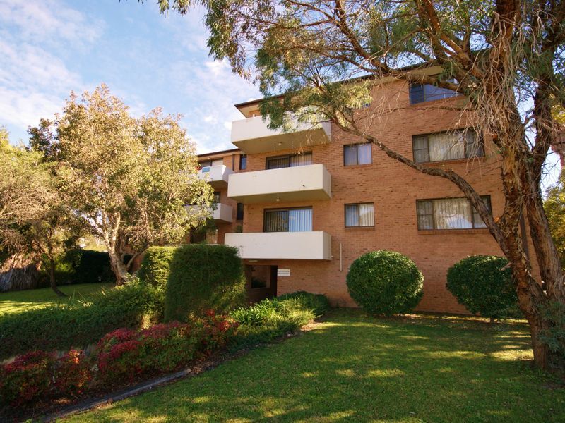 Main view of Homely unit listing, 13/138 Military Road, Guildford NSW 2161
