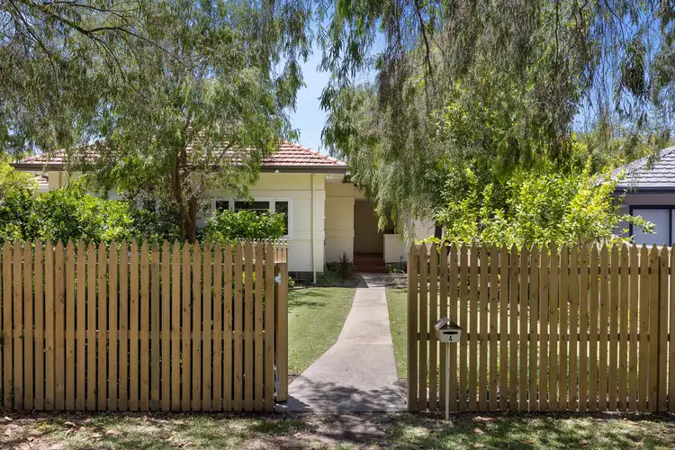 4 Elizabeth Street