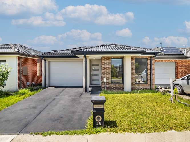 25 Barcelona Avenue, Clyde North VIC 3978