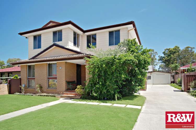 11 Carina Place,, St Johns Park NSW 2176