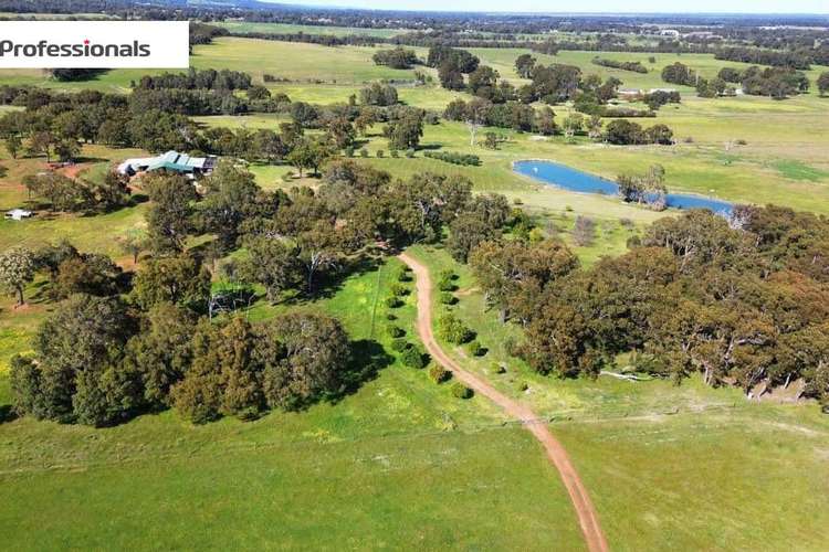 266 Hall Road, Waroona WA 6215