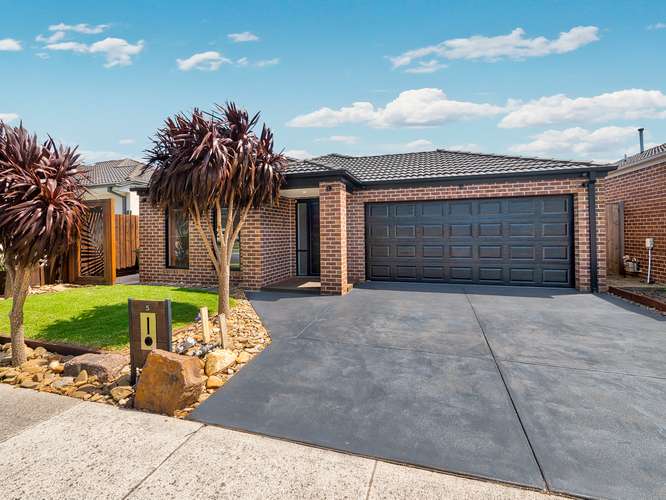 Main view of Homely house listing, 5 Black Gum crescent, Cranbourne West VIC 3977