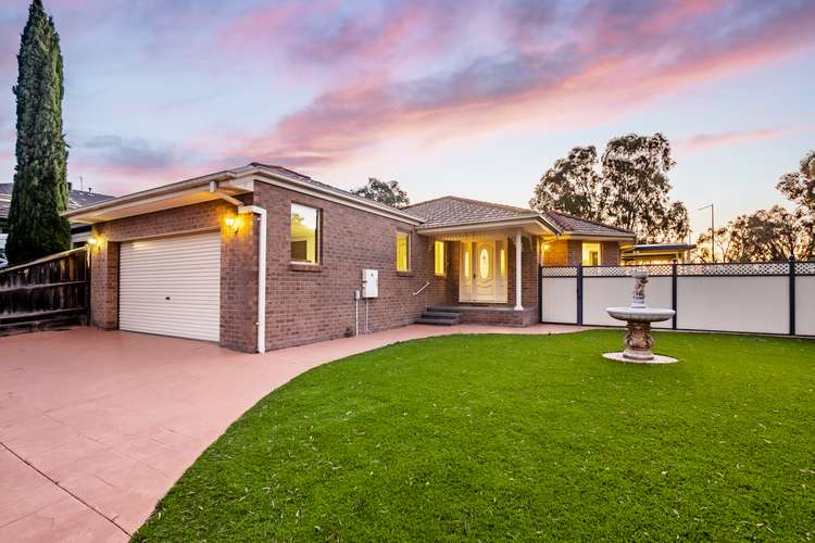 8 Yellowbox Crescent, Lyndhurst VIC 3975