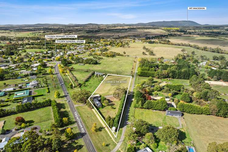 24 Trentham Road, Tylden VIC 3444