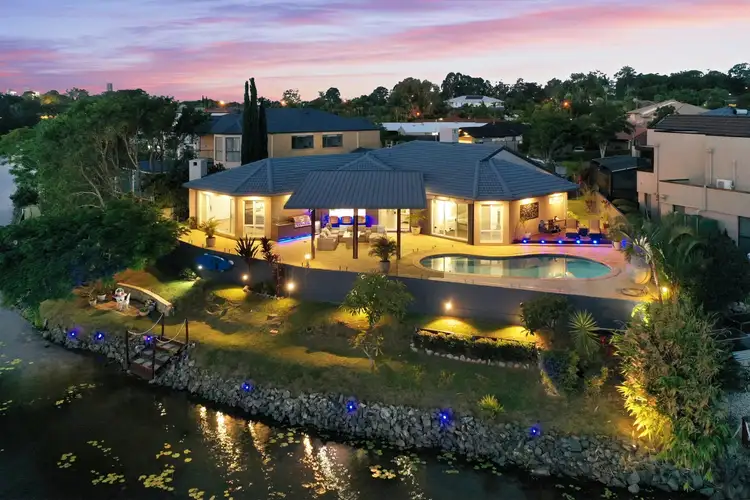 15 Malvern Place