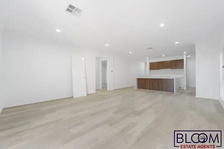 Fifth view of Homely house listing, 20 Chalcot Circuit, Fraser Rise VIC 3336