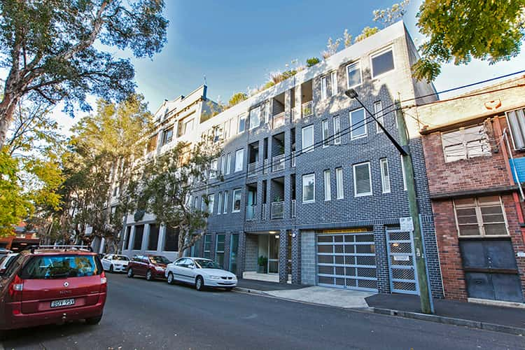 Main view of Homely apartment listing, 8/28-32 Pine Street, Chippendale NSW 2008