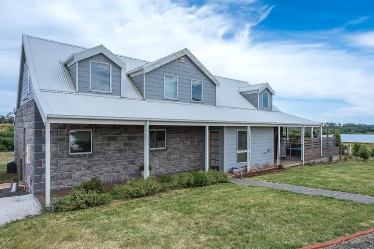 15 Ebden Street, Carlsruhe VIC 3442