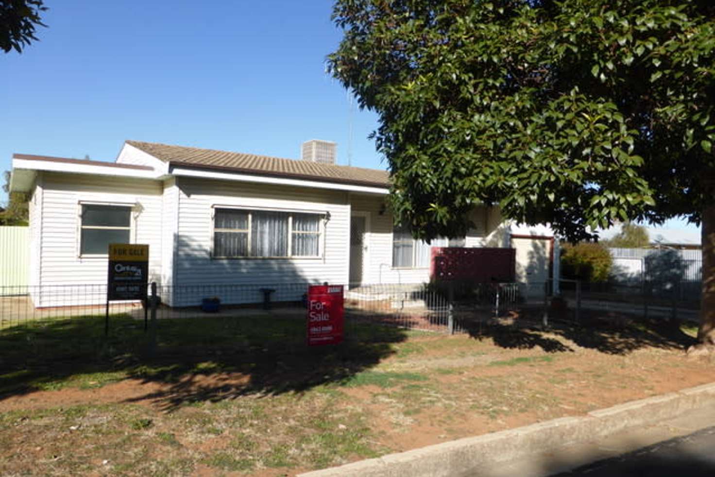 Main view of Homely house listing, 15 Victoria Street, Parkes NSW 2870
