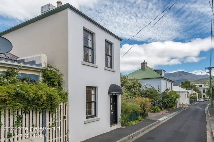8 McGregor Street, Battery Point TAS 7004