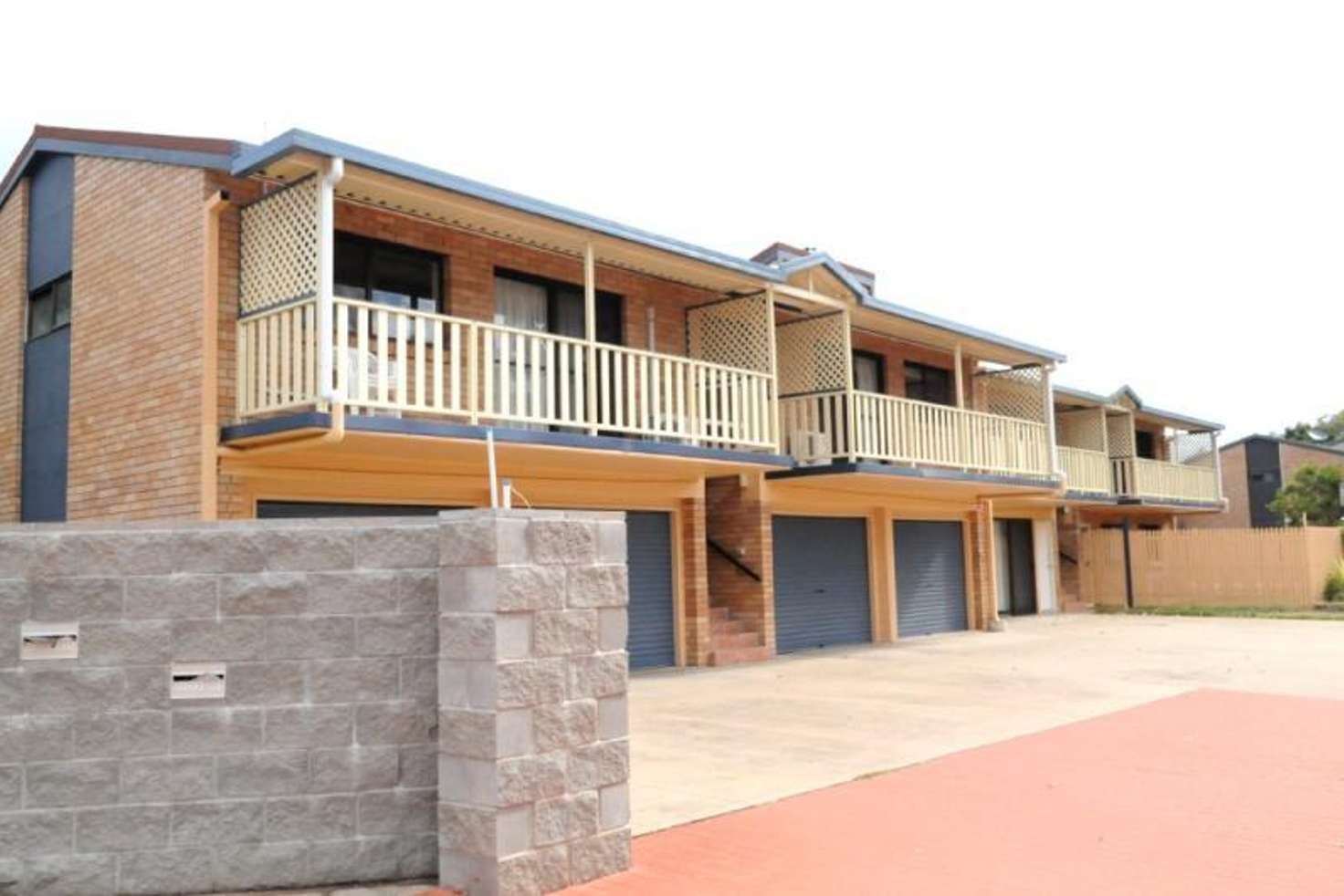 Main view of Homely unit listing, Unit 4/253 Auckland Street, South Gladstone QLD 4680
