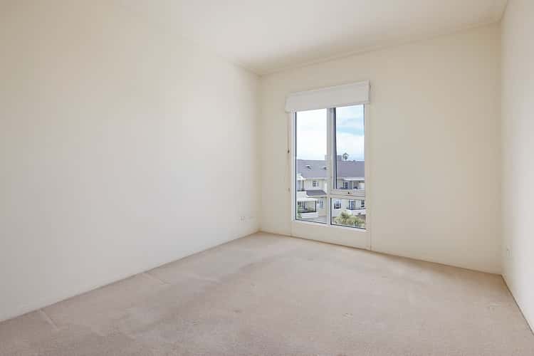 Fourth view of Homely apartment listing, 25/3 Seisman Place, Port Melbourne VIC 3207