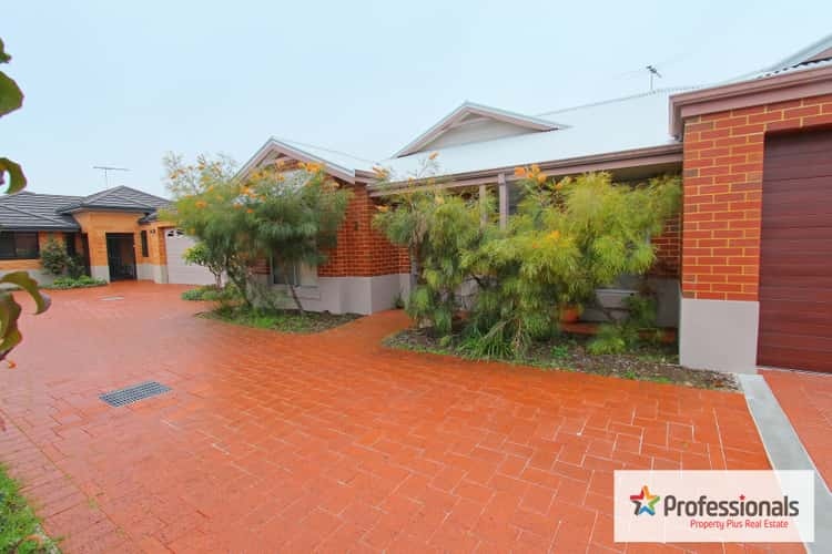 Third view of Homely house listing, 2/20 Claridge Circle, Thornlie WA 6108