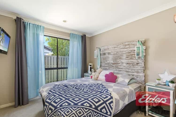 Sixth view of Homely house listing, 11 Amsonia Court, Arundel QLD 4214