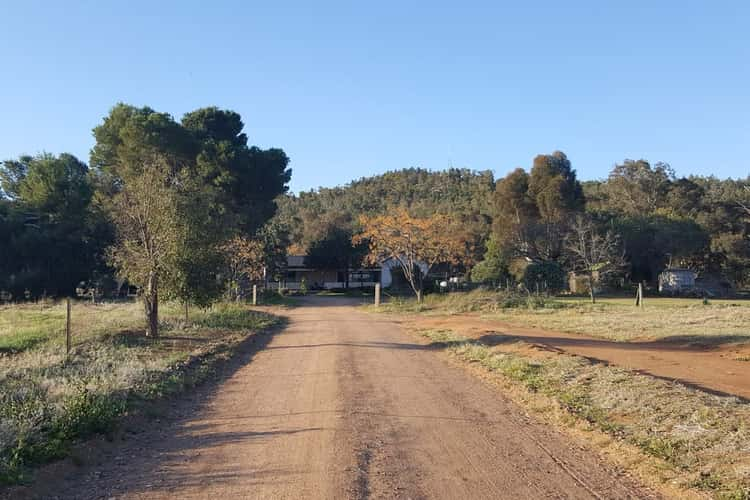 Main view of Homely cropping listing, 640 Burley Griffin Way, Ardlethan NSW 2665