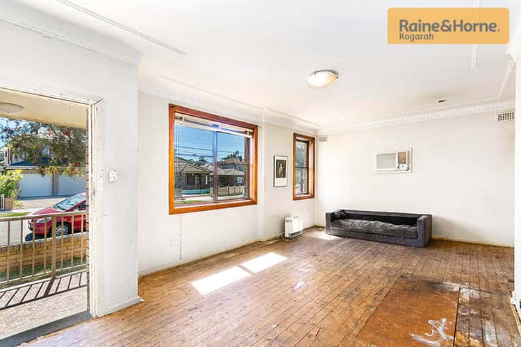 Fifth view of Homely house listing, 5 Frederick Avenue, Beverly Hills NSW 2209